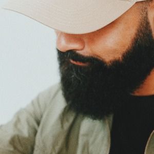 Meet your Posher, Devin